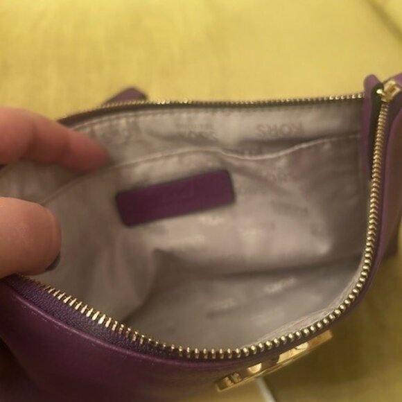 NWOT Violet Michael Kors wristlet - Picture 4 of 6